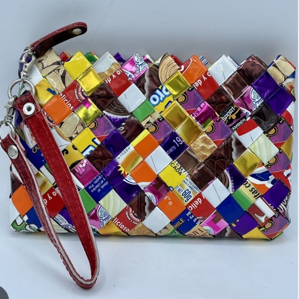 nahui ollin 
wristlet/clutch